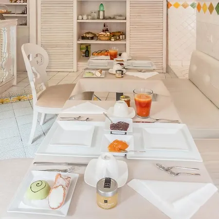 Bed and Breakfast Charme Il Dito E La Luna 2*
