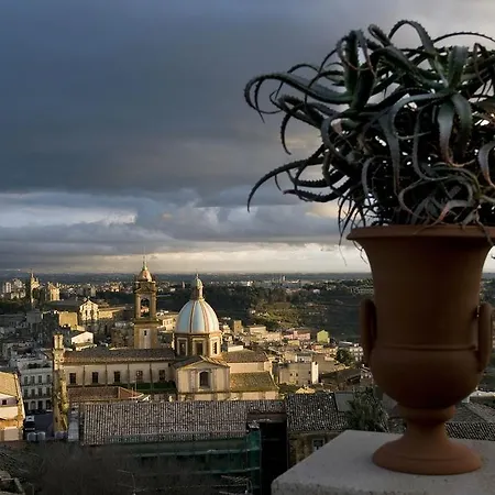 Charme Il Dito E La Luna Bed and Breakfast Caltagirone